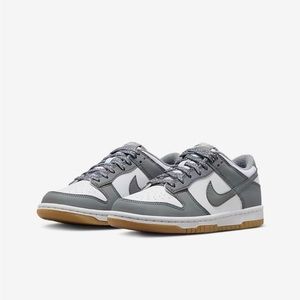 Size 6,y Nike dunk low